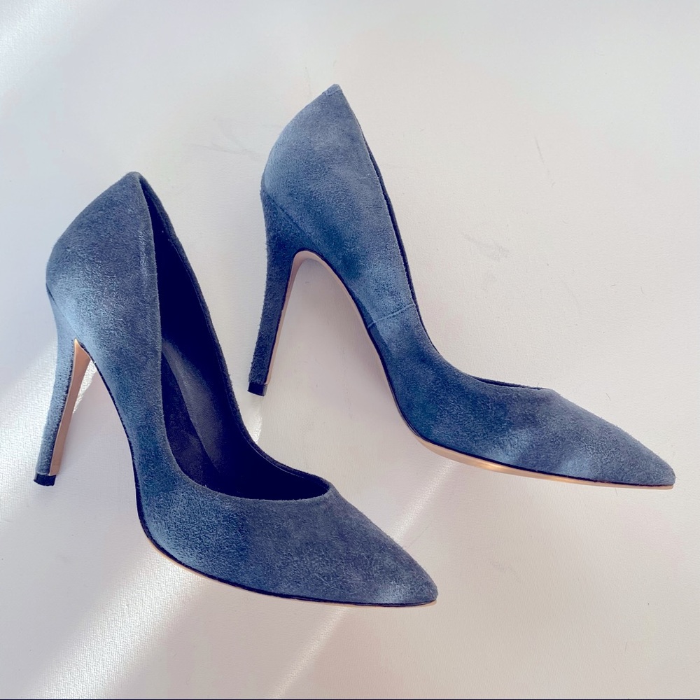 CHARLES by CHARLES DAVID Navy Suede Stiletto Heels 6.5
